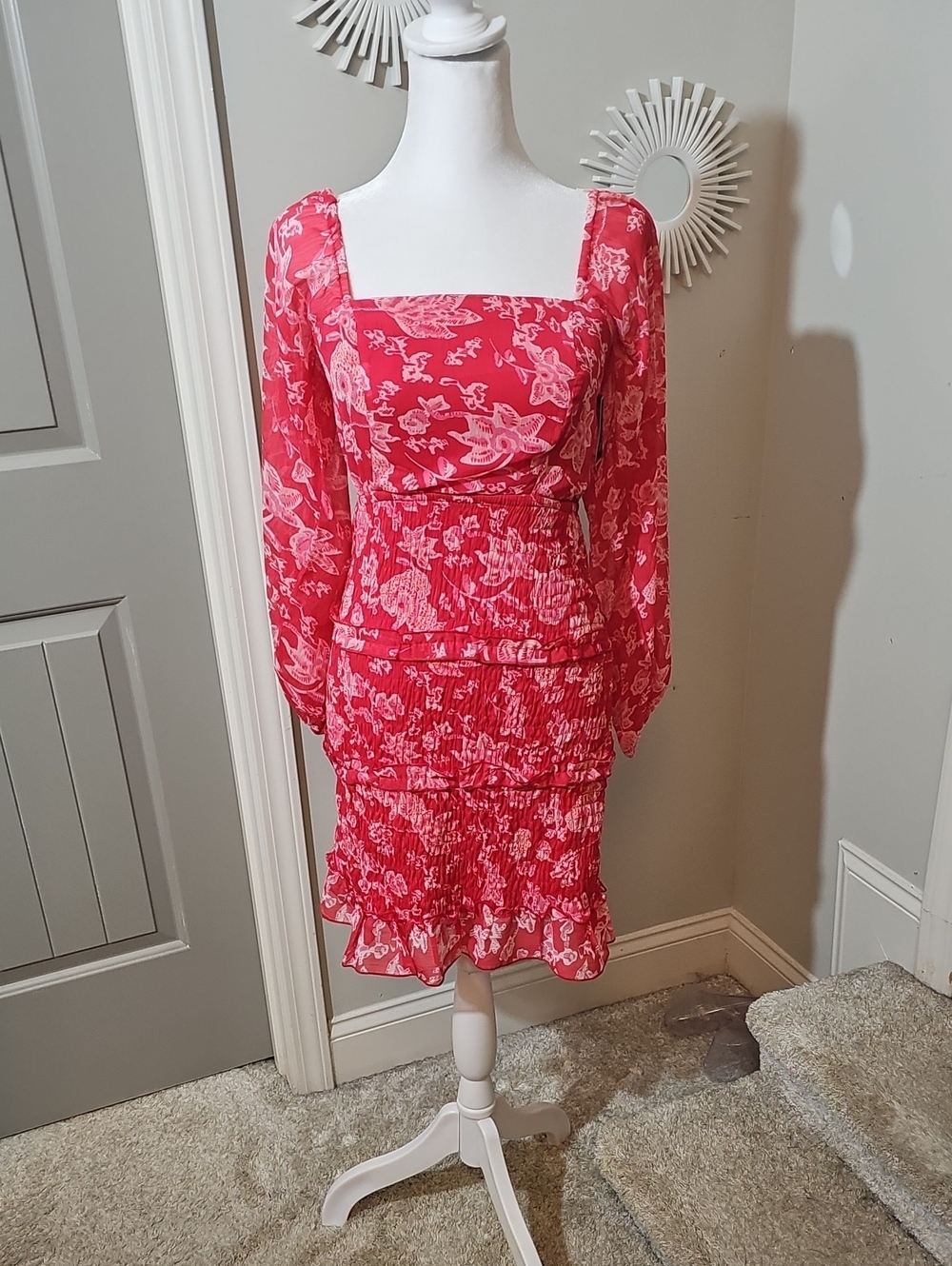 Women's Red Floral Square-Neck Long Sleeve Tiered Dress
